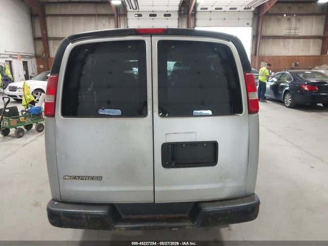 Chevrolet Express Ls