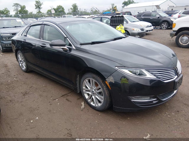 Salvage Lincoln MKZ Hybrid Image
