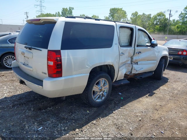 Chevrolet Suburban 1500 Ltz