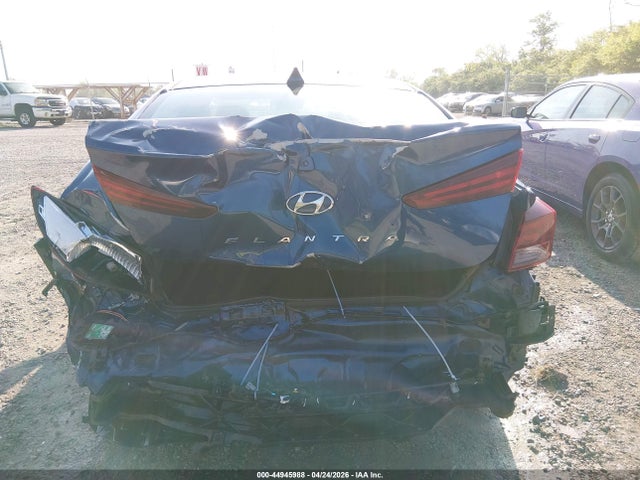 Hyundai ELANTRA Sel