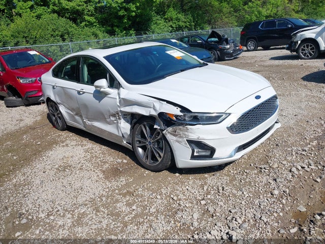 Salvage Ford Fusion Image