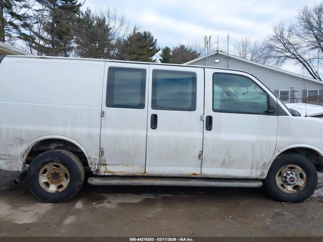 GMC Savana Work Van