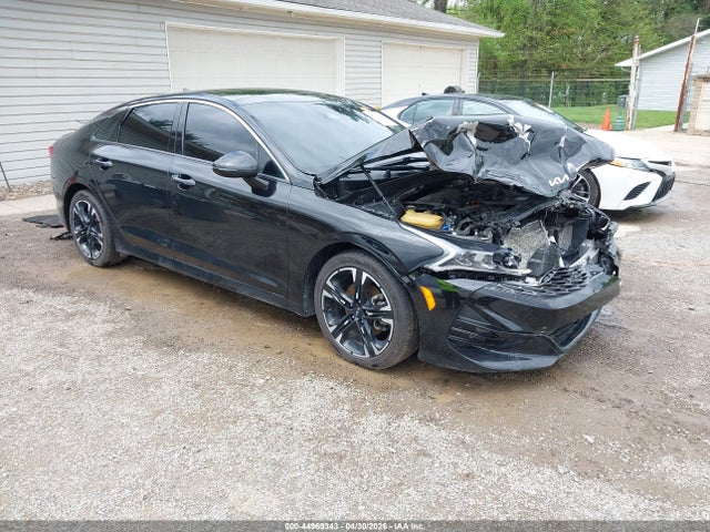Salvage Kia K5 Image