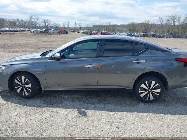 Nissan Altima Sv Intelligent Awd