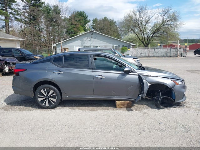 Nissan Altima Sv Intelligent Awd