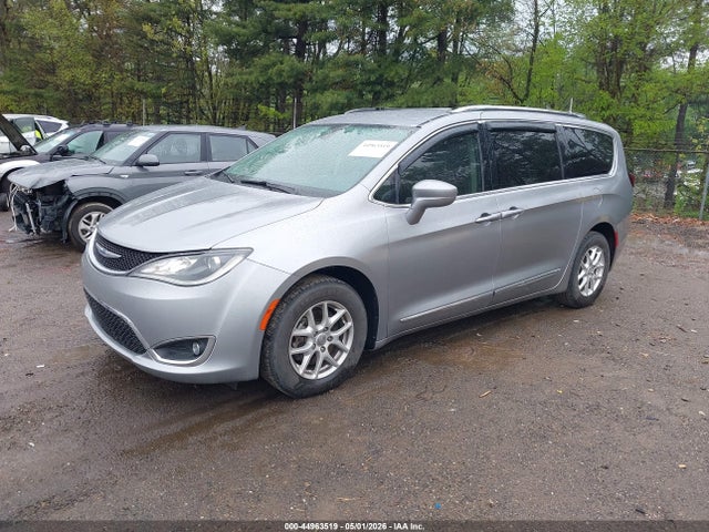 Chrysler Pacifica Touring L