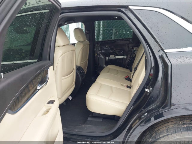 Cadillac XT5 Standard