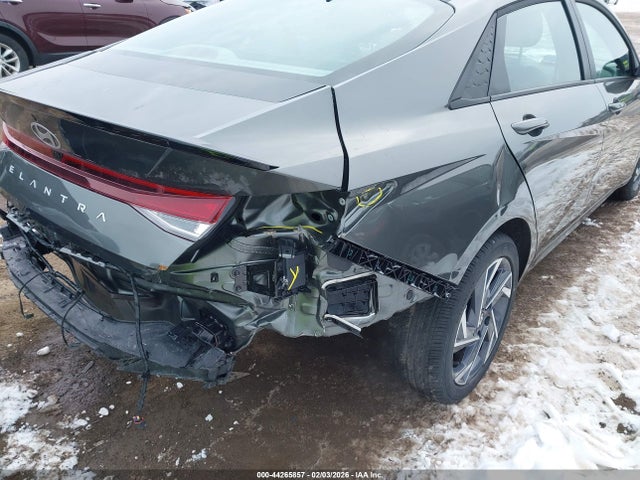 Hyundai ELANTRA Sel Sport
