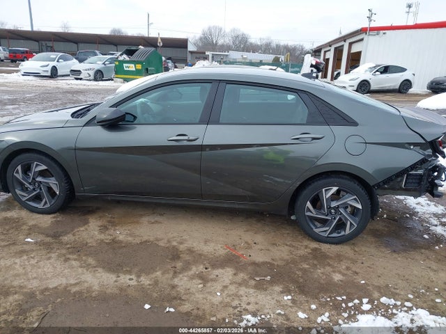 Hyundai ELANTRA Sel Sport