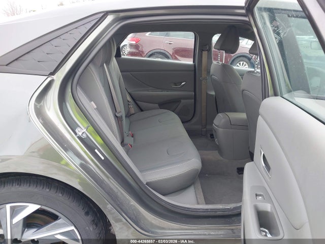 Hyundai ELANTRA Sel Sport
