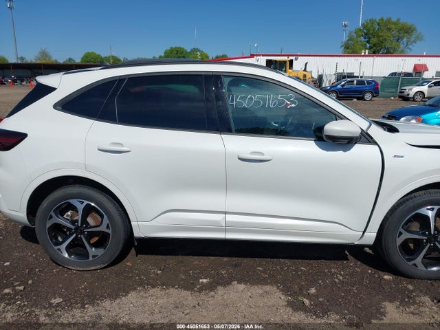 Ford Escape St-line Select
