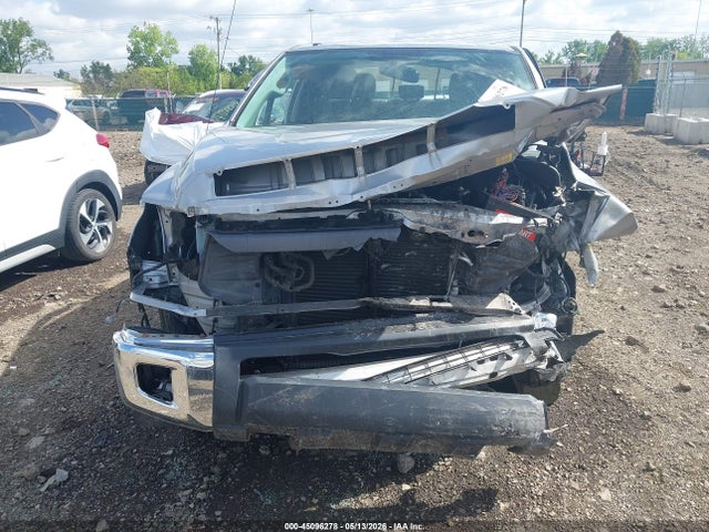 Toyota Tundra Sr5 5.7l V8