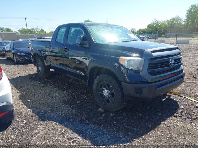 Salvage Toyota Tundra Image
