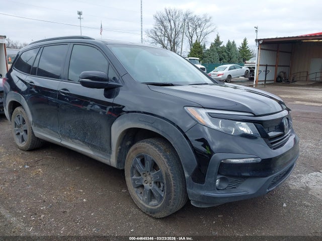 Salvage Honda Pilot Image