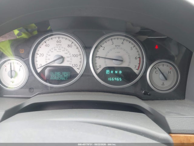 Chrysler Town & Country Limited