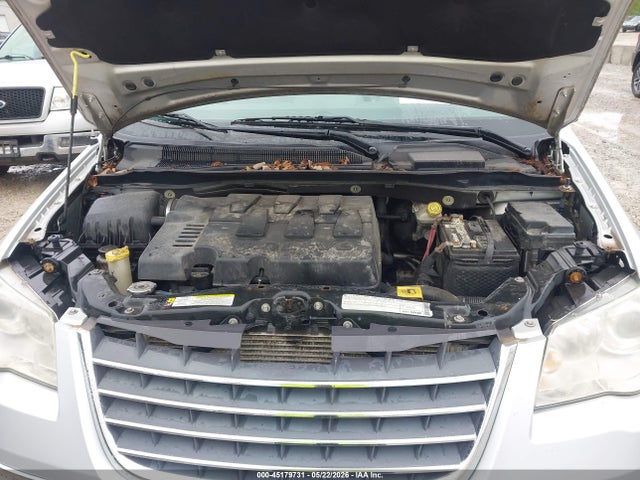 Chrysler Town & Country Limited