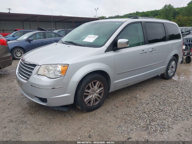 Chrysler Town & Country Limited