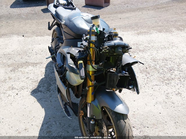 Yamaha Yzfr6