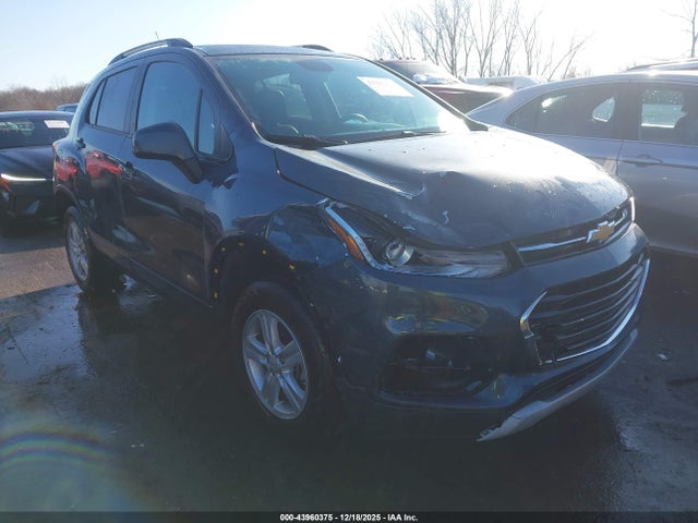 Salvage Chevrolet Trax Image