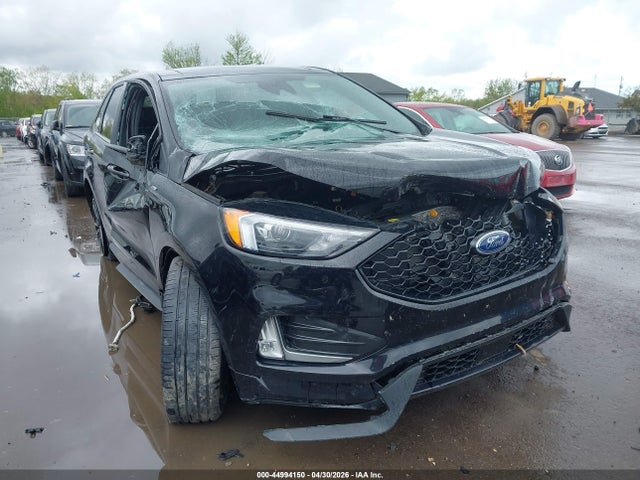 Salvage Ford Edge Image