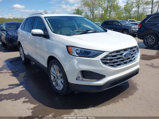 Salvage Ford Edge Image