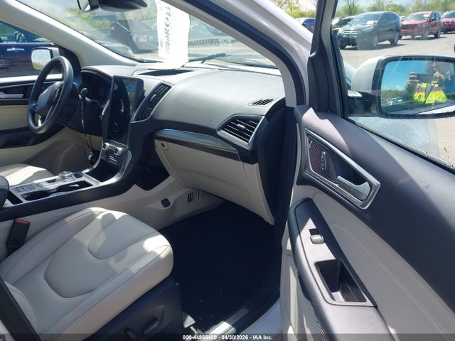 Ford Edge Titanium