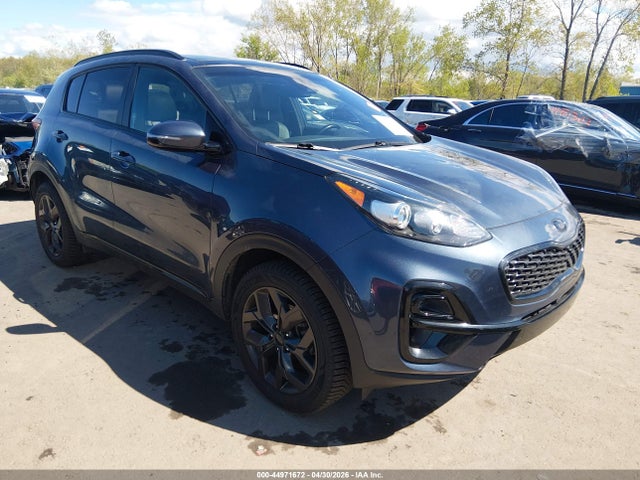 Salvage Kia Sportage Image