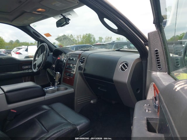Ford F-150 Lariat