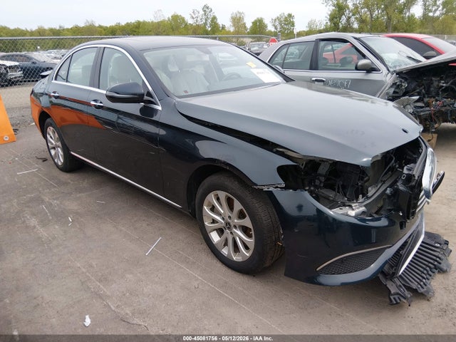 Salvage Mercedes-Benz E-Class Image