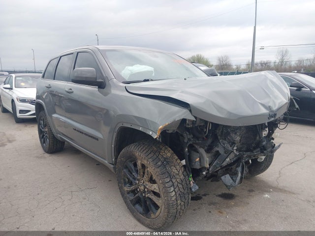 Salvage Jeep Grand Cherokee Image