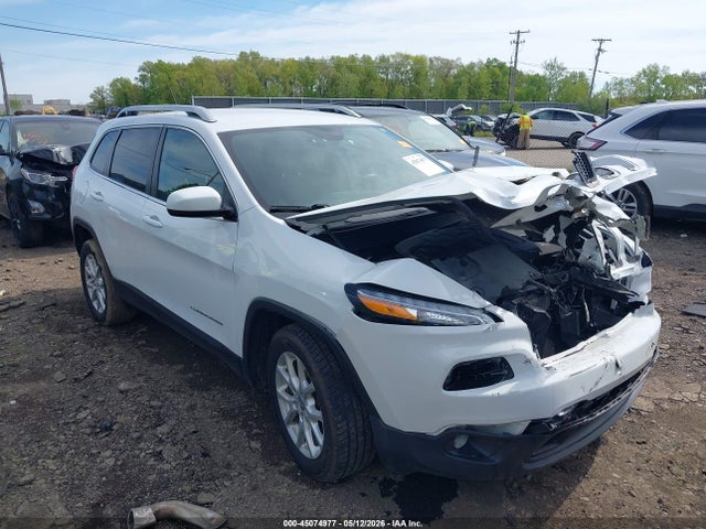 Salvage Jeep Cherokee Image