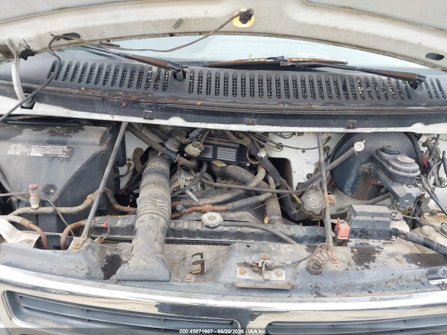 Dodge Ram Van B2500