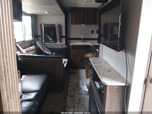 Crossroads Zinger 280bh
