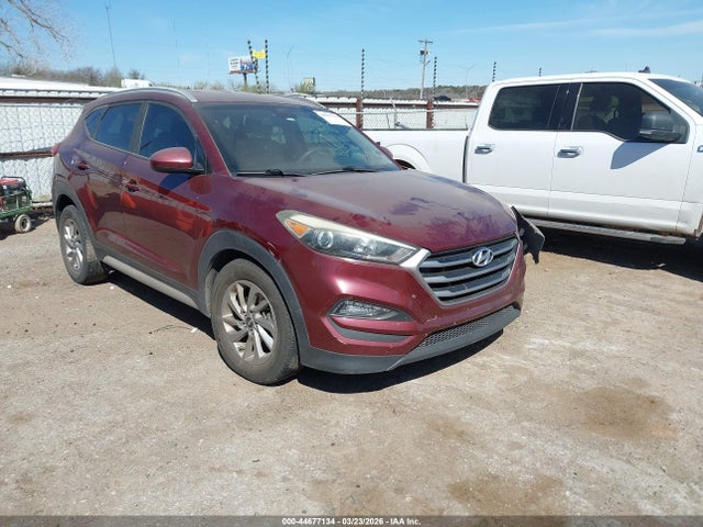 Salvage Hyundai TUCSON Image