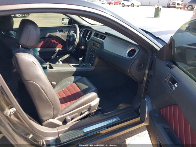Ford Mustang V6 Premium