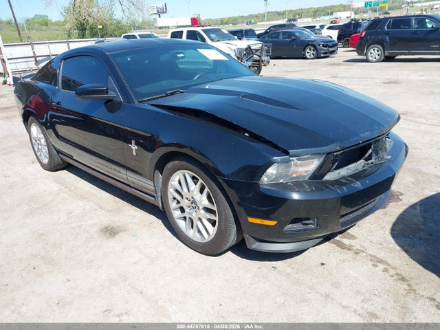 Salvage Ford Mustang Image