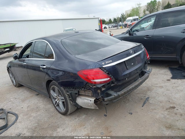 Mercedes-Benz E-Class 4matic