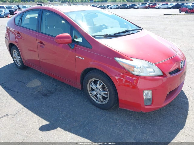 Salvage Toyota Prius Image