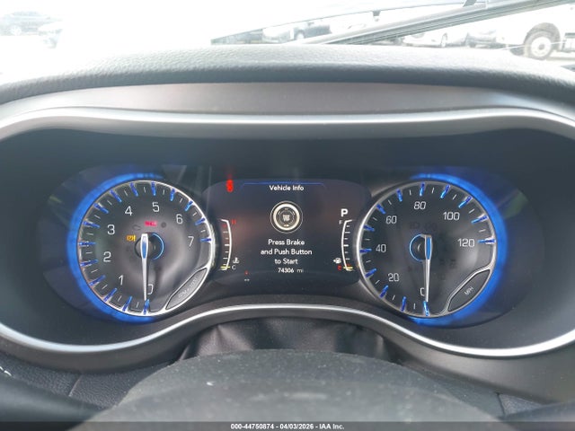 Chrysler Pacifica Touring L