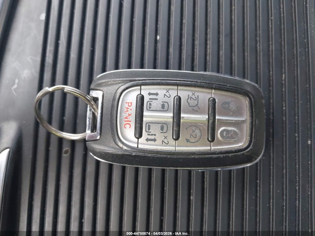 Chrysler Pacifica Touring L