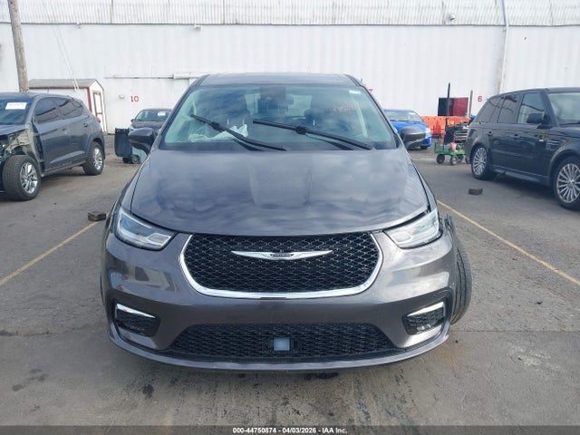 Chrysler Pacifica Touring L