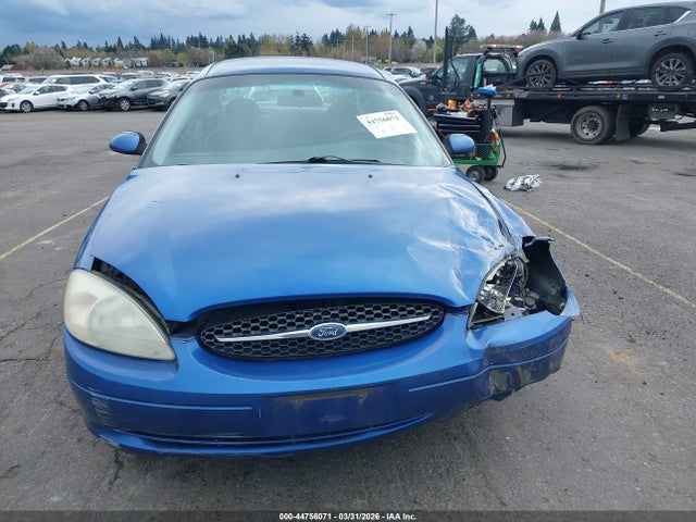 Ford Taurus Se