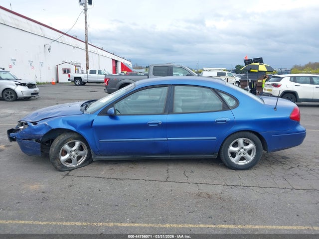 Ford Taurus Se