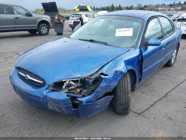 Ford Taurus Se