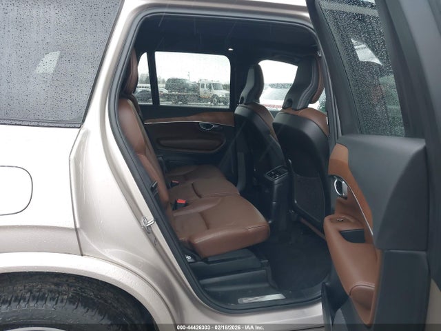 Volvo Xc90 Recharge Plug-in Hybrid T8 Plus Dark Theme 7-seater