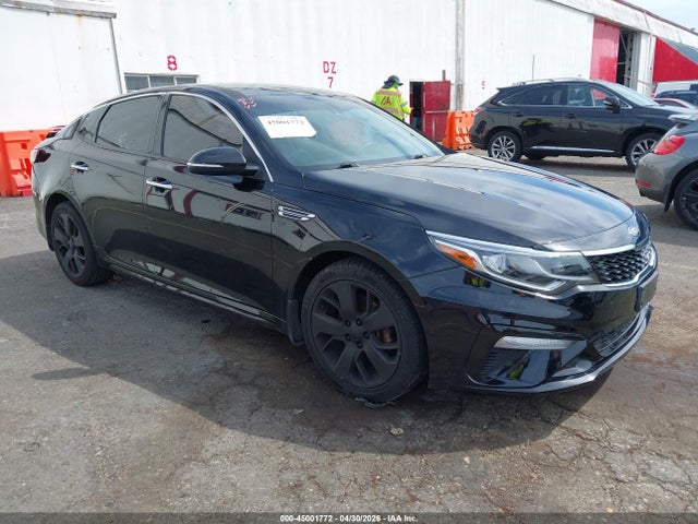 Salvage Kia Optima Image