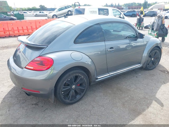 Volkswagen Beetle 2.0t Turbo