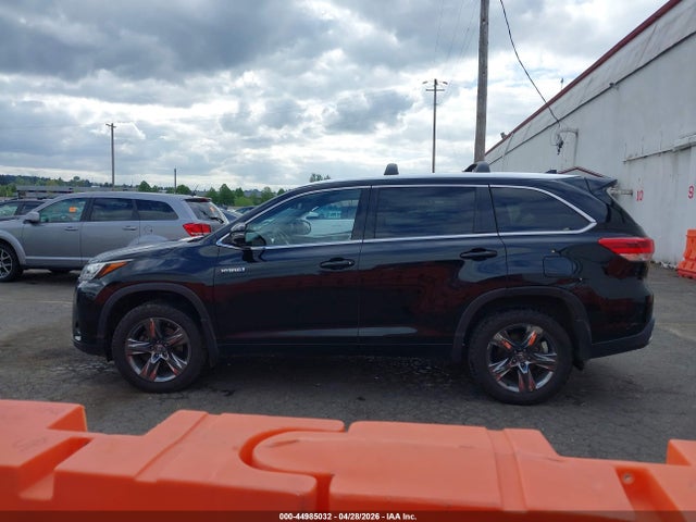 Toyota Highlander Limited Platinum