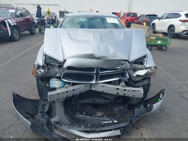 Dodge Charger Se