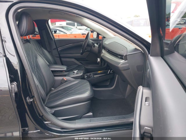 Ford Mustang Select